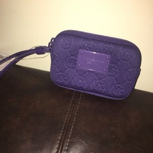 New Michael Kors small wristlet/ camera case